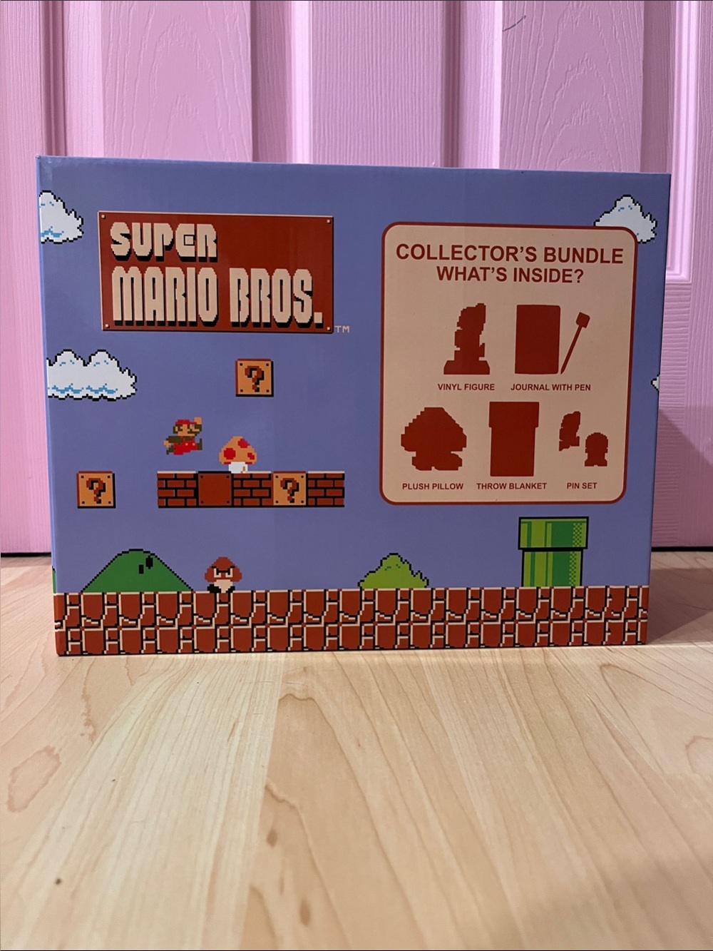 Nintendo Super Mario Bros. Collector's Bundle - Purple & Red